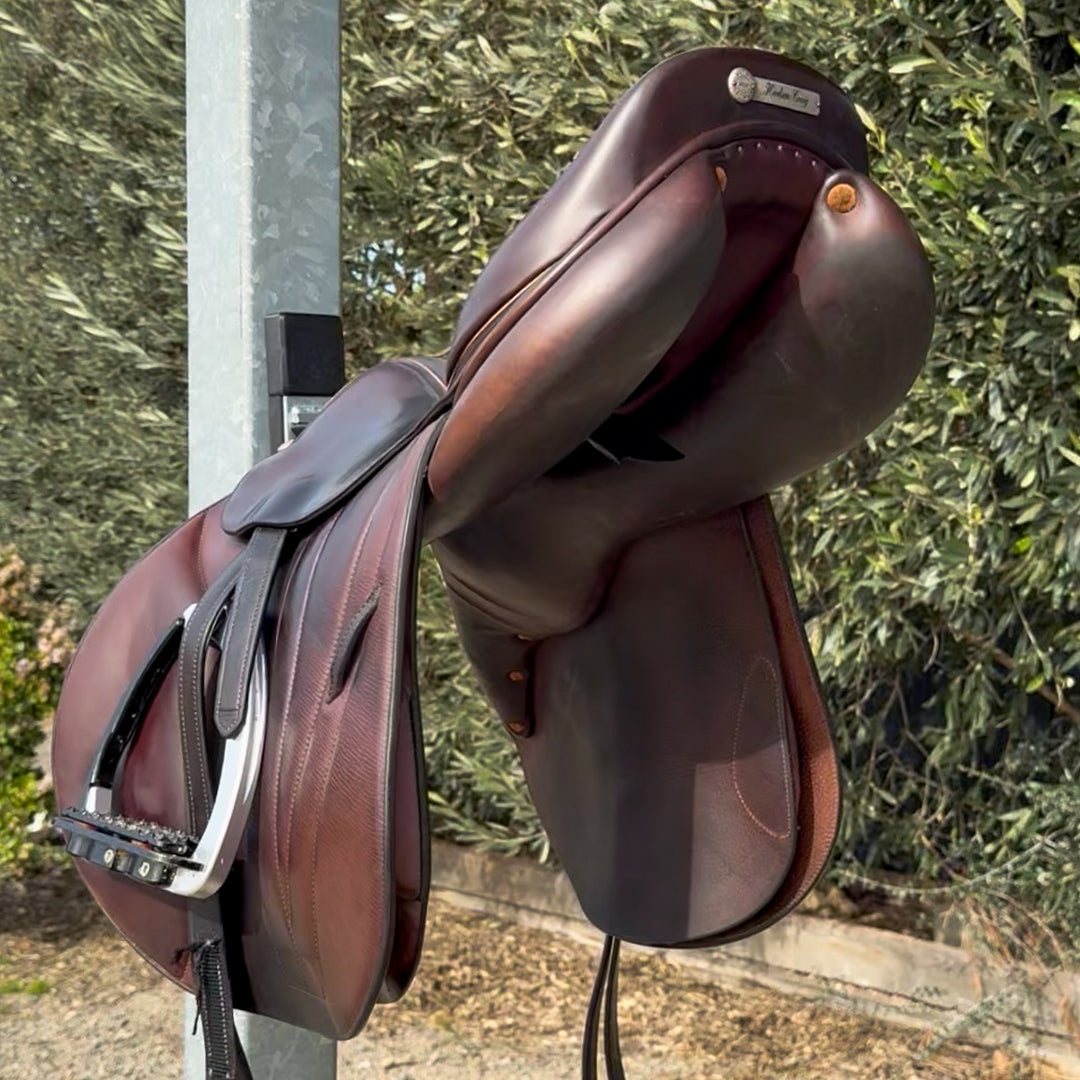 Magnetic Foldable Saddle Rack